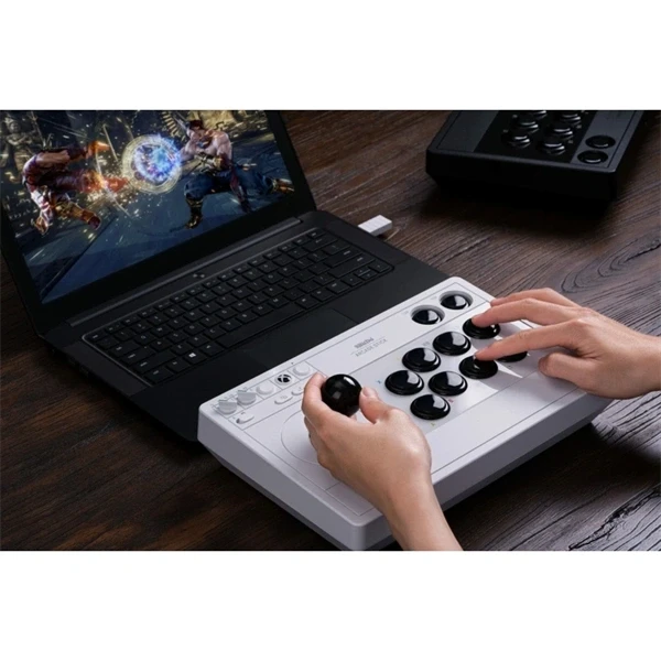 8BitDo Arcade Stick Xbox Series X|S / Xbox One / PC fehér vezeték nélküli kontroller
