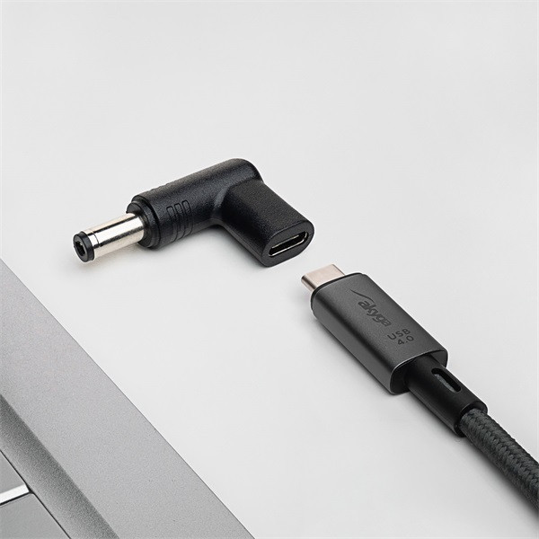 Akyga USB Type-C / 5,5 x 2,1 mm laptop adapter csatlakozó