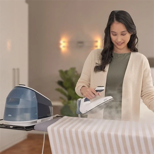 Braun IS5245BL kék gőzállomás