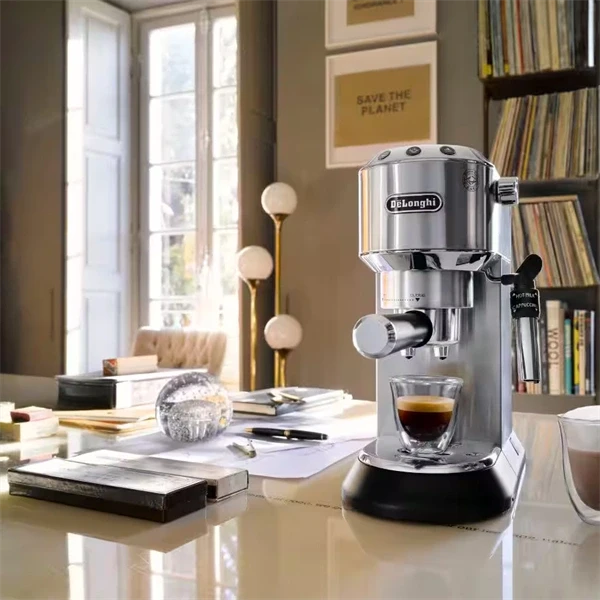 DeLonghi EC 685.M Dedica metál espresso kávéfőző