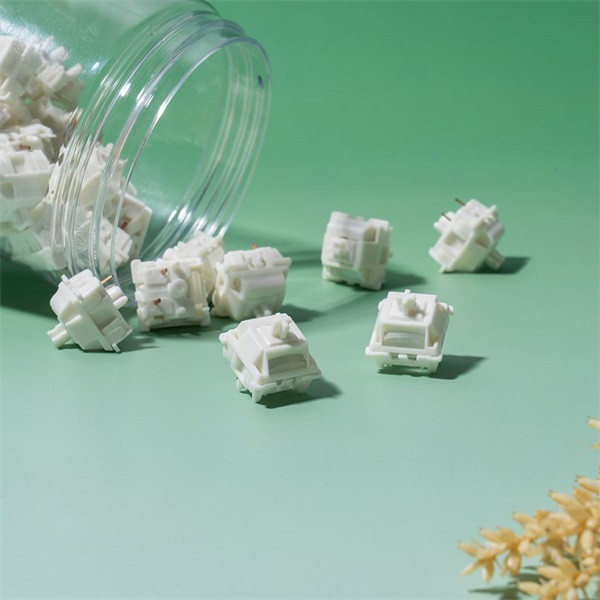 Gateron Smoothie - Full POM Lineáris switch (35db) Gateron Smoothie - Full POM Lineáris switch (35db)