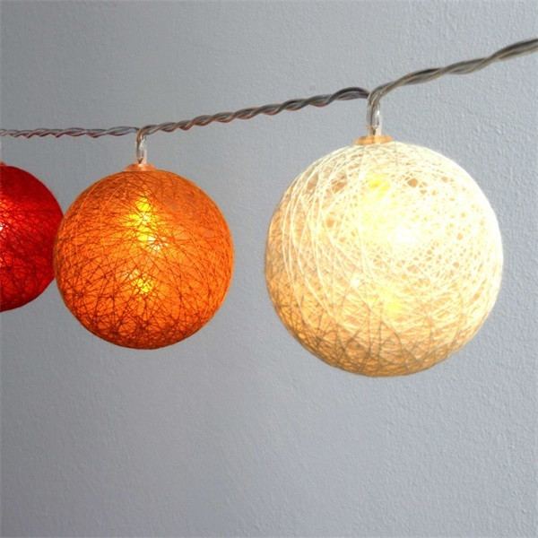 Iris Gömb alakú 6cm/színes fonott/3m/piros-narancs-meleg fehér/20db LED-es/USB-s fényfüzér, fénydekoráció Iris Gömb alakú 6cm/színes fonott/3m/piros-narancs-meleg fehér/20db LED-es/USB-s fényfüzér, fénydekoráció