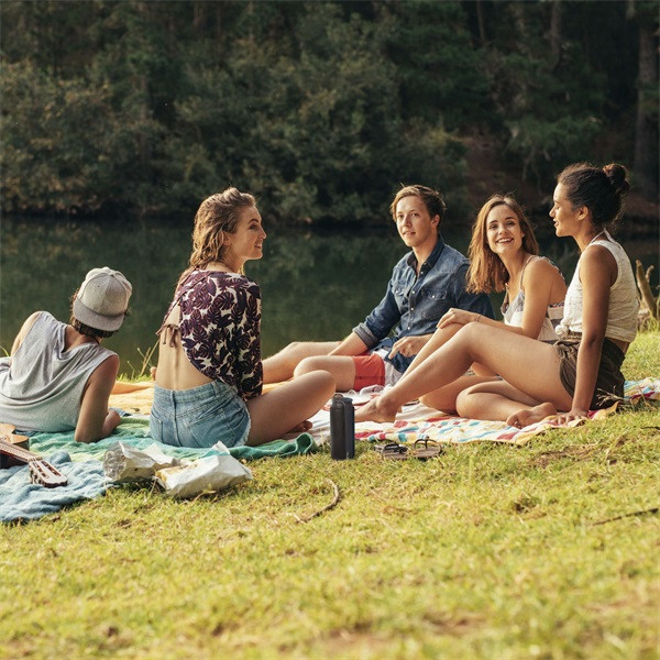 Hama 188200 "PIPE 2.0", 24W fekete bluetooth hangszóró Hama 188200 "PIPE 2.0", 24W fekete bluetooth hangszóró