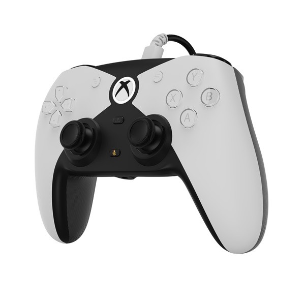 Hyperkin M01638-WH Competitor Xbox Series|One/Windows 11|10 fehér Xbox liszenszelt vezetékes kontroller