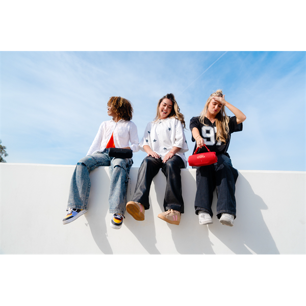 JBL Charge 6 piros Bluetooth hangszóró