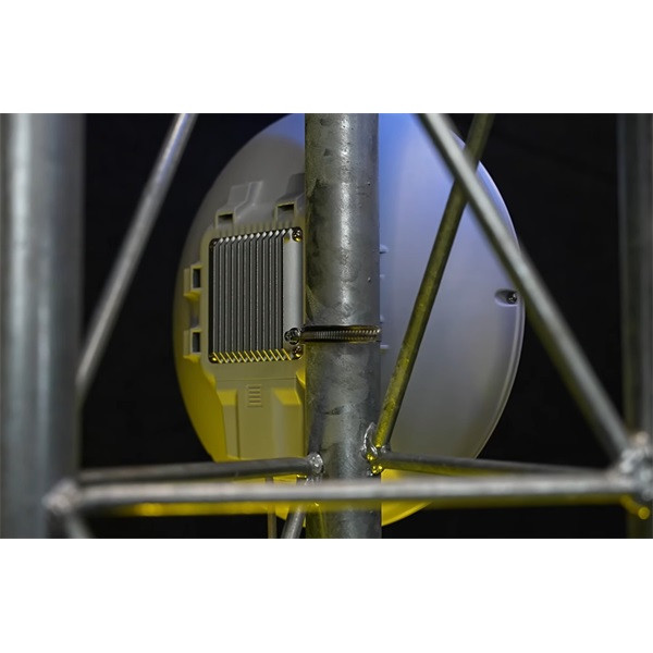 MikroTik ATL LTE18 kit 4x4 MIMO 1xGbE LAN port 1x microSIM foglalat beépített LTE18 modem antenna