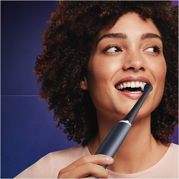 Oral-B iO Ultimate Clean 4 db-os fekete fogkefefej szett Oral-B iO Ultimate Clean 4 db-os fekete fogkefefej szett