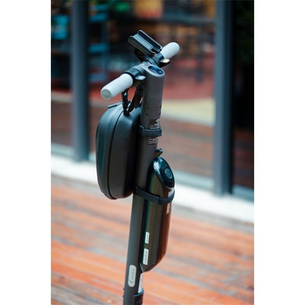 Segway KickScooter kormányra táska