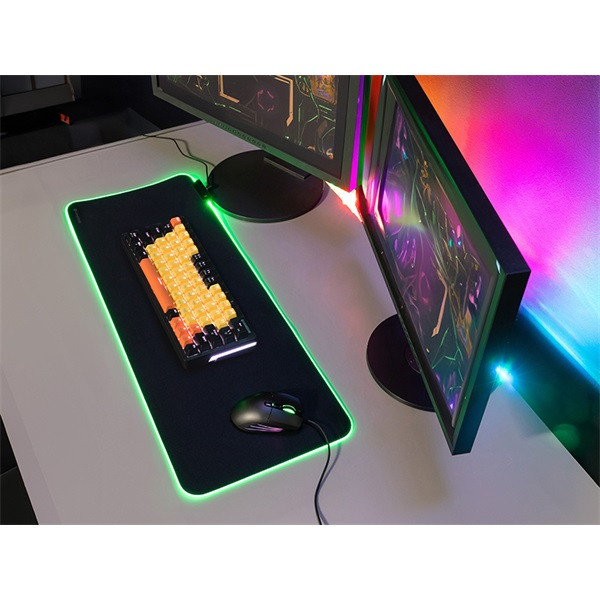 Tracer TRAPAD47549 Maxi RGB GameZone 800x300 mm RGB világítás szövet fekete billentyűzet és egérpad