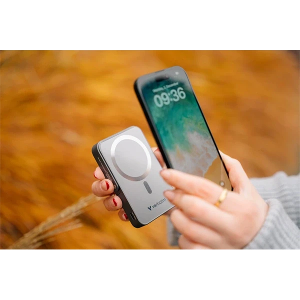 Verbatim 32268 Charge n Go 10000mAh szürke vezeték nélküli kitámasztható mágneses powerbank
