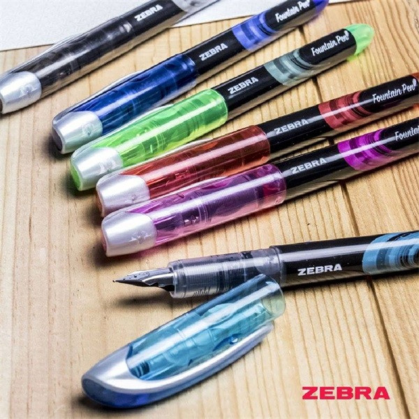 Zebra Fuente 0,6mm kék eldobható töltőtoll Zebra Fuente 0,6mm kék eldobható töltőtoll