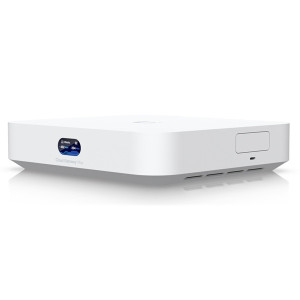 Ubiquiti UniFi UCG-Max 4x2.5 GbE LAN 1x2.5 Multi-Gigabit WAN port Security Cloud Gateway router
