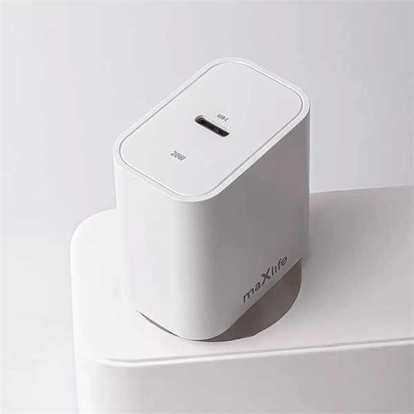 Maxlife ML738416 PD+QC 20W Type-C fehér gyorstöltő adapter + Type-C/Lightning kábel